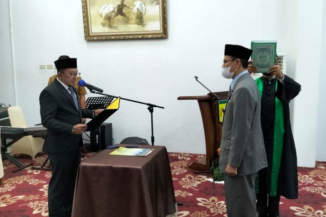 Tidak Ingin Perusda Tuah Sepakat Jalan di Tempat, Bupati Tanah Datar Lantik Nusyirwan Jadi Dewan Pengawas