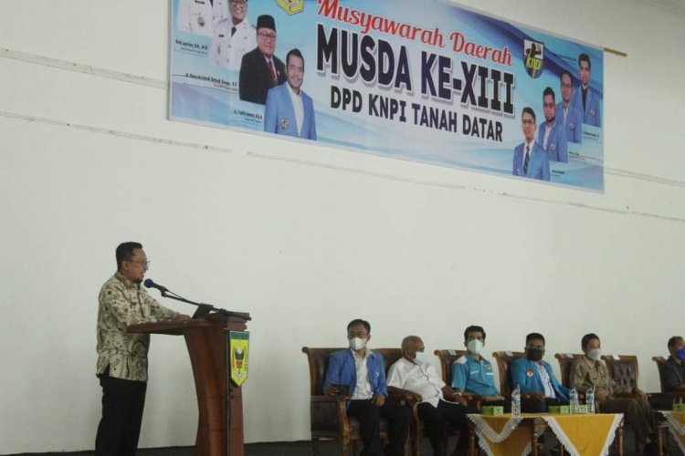 Bupati Eka Putra: Pemuda Diharapkan Dukung Program Ciptakan 1.000 Wirausahawan di Tanah Datar