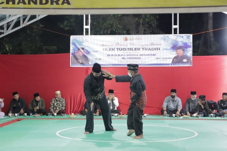 Dibuka Wawako Ramadhani, Para Pandeka Kota Solok Gelar Silaturrahmi Melalui Arisan Silek Tuo 