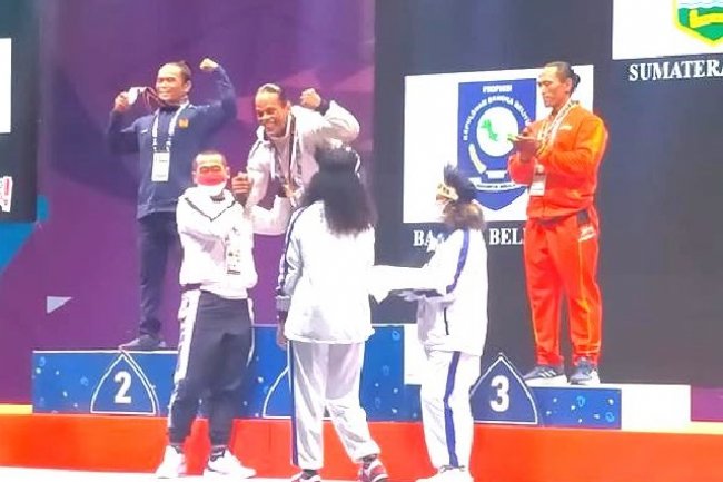 Iwan Samuray Berjaya di Kelas 75 Kg, Persembahkan Emas Ketiga Bagi Sumbar dari Cabang Binaraga