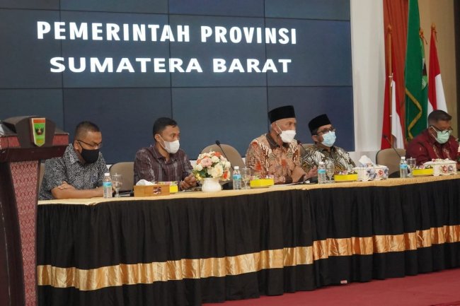 Berusaha Lepas dari PPKM Level 4, Kota Padang Terus Genjot Vaksinasi Covid-19
