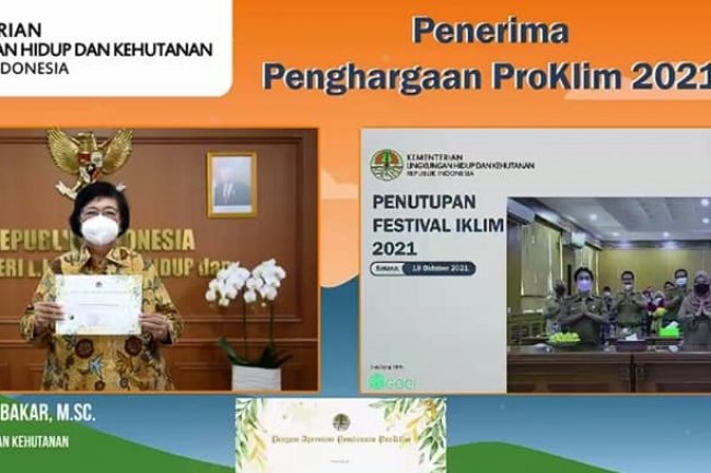 Sukses Membina ProKlim, Menteri LHK-RI Ganjar Bupati Tanah Datar dengan Penghargaan