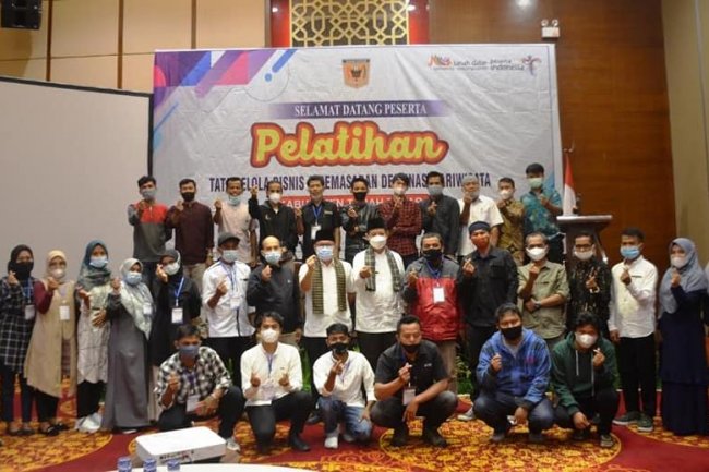 Diikuti 40 Pokdarwis, Tanah Datar Gelar Pelatihan Tata Kelola Bisnis dan Pemasaran Destinasi Wisata