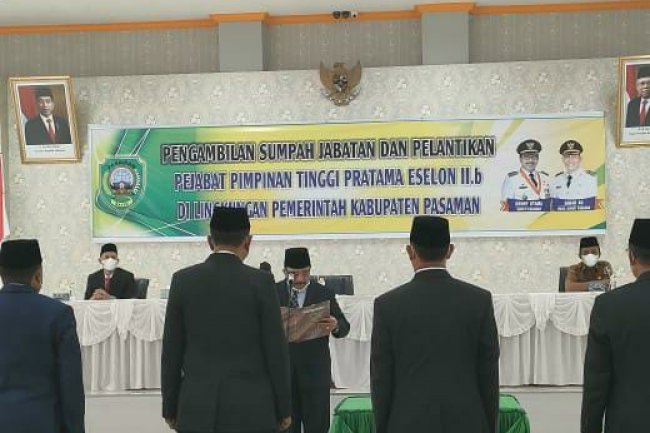 Mutasi di Pasaman, Bupati Benny Utama Lantik  11 Pejabat Eselon Dua