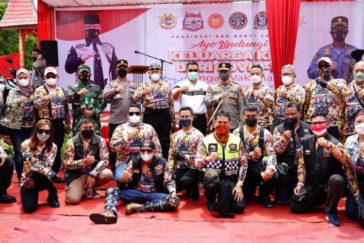 Hadiri Gebyar 3000 Vaksinasi, Kapolda Sumbar Irjen Pol Teddy Minahasa ke Singkarak Kendarai Moge