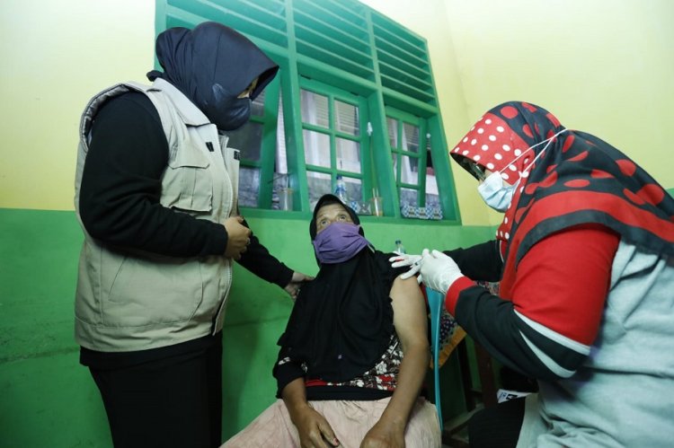 Tinjau Gebyar Vaksin , Rezka Oktoberia: Alhamdulillah Kesadaran dan Respon Masyarakat Limapuluh Kota Sangat Baik