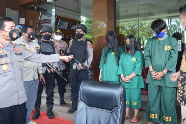 Pembantu dan Satpam Otak Pelaku Perampokan di Kuranji, Polisi Buru Tiga Tersangka Lainnya   