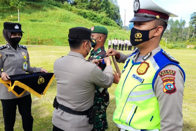 Apel Gelar Pasukan, Awali Operasi Zebra Singgalang 2021 di Wilkum Polres Solok  