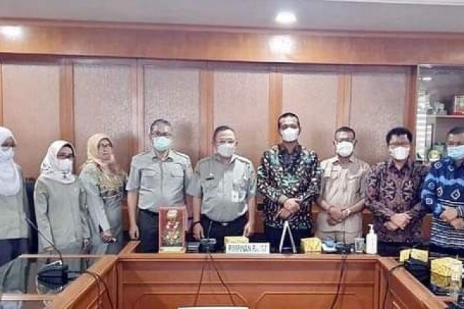 Genius Umar Kunjungi Kementan, Kota Pariaman Dapat Bantuan RPH dan Paket Pertanian Terintegrasi