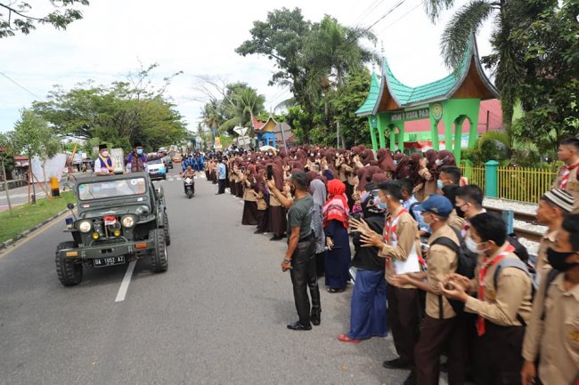 Pulang Sebagai Juara, Kafilah MTQ Kota Padang Diarak Keliling Kota
