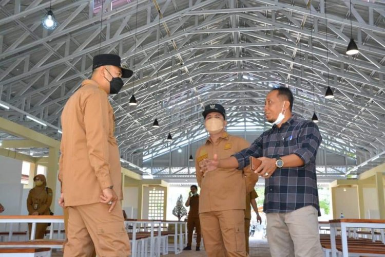 Pujasera Sijunjung Selesai Dikerjakan,  Bupati Benny Dwifa Prioritaskan Pengusaha UMKM Lokal