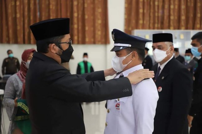  Penyegaran Birokrasi, Wako Padang Hendri Septa Lantik 384 Pejabat Eselon III dan IV