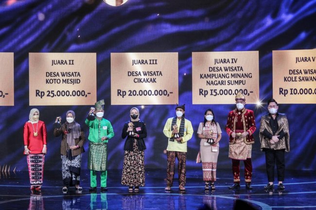 Kampar Hebat, Desa Koto Masjid Raih Terbaik II Anugerah Desa Wisata Indonesia 2021 Kategori Souvenir