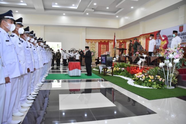 Pilwana Melalui E-voting Sukses, Bupati Agam Lantik 25 Walinagari  