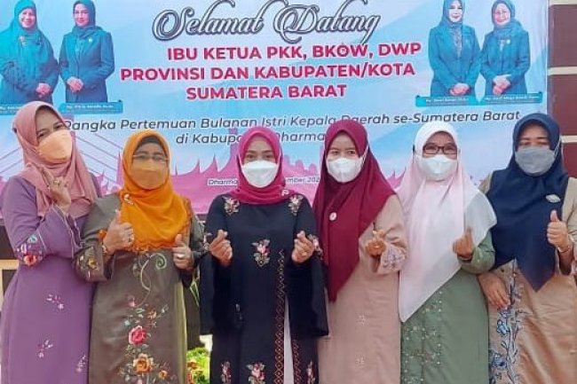 Ny Yenni Andri Warman Hadiri Pertemuan Bulanan Istri Kepala Daerah di Dharmasraya