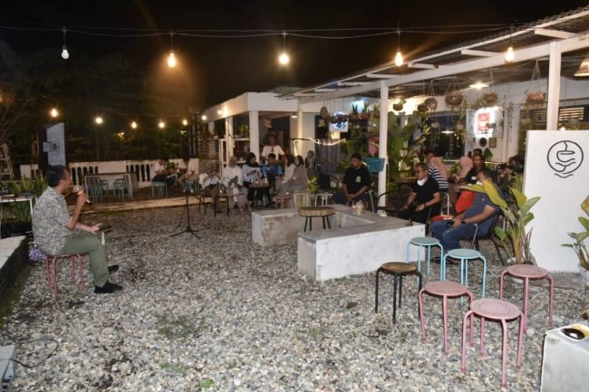 Gelar Creative Space Sharing Session, Wako Pariaman Genius Umar Apresiasi   Diaksara Cafe