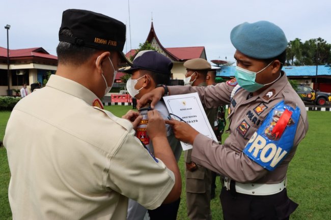 Wakil Bupati Agam Irwan Fikri Pimpin Apel Gelar Pasukan Operasi Lilin Singgalang Tahun 2021