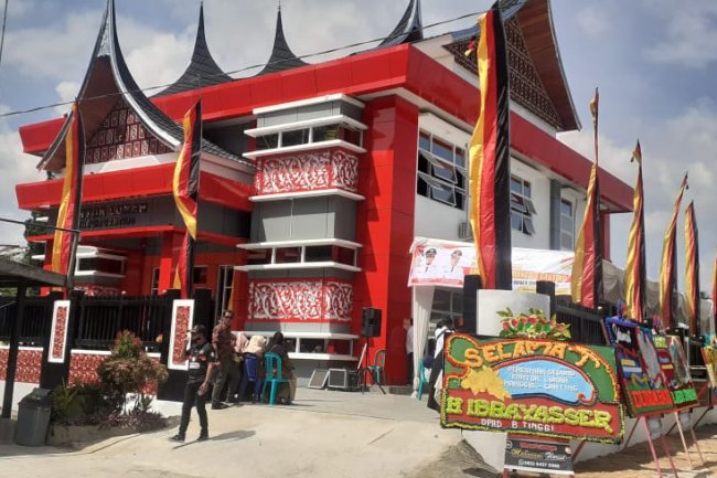 Gedung Kantor Lurah Manggis Gantiang, Walikota Bukittinggi Harapkan Kualitas Pelayanan Semakin Meningkat