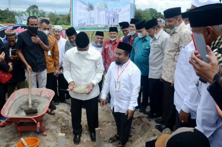 Gubernur Sumbar Letakkan Batu Pertama Pembangunan Gedung Pusat Dakwah Kabupaten Agam