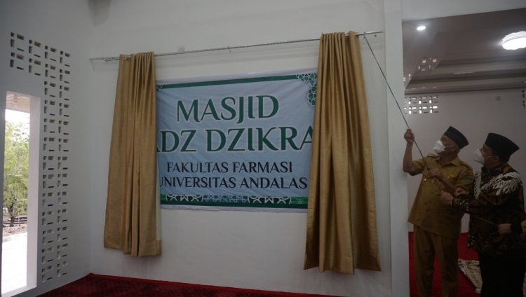 Resmikan Masjid Adz Zikra Fakultas Farmasi Unand, Gubernur Sumbar:  Masjid di Kampus  Memberikan Kenyamanan dan Suasana Kondusif