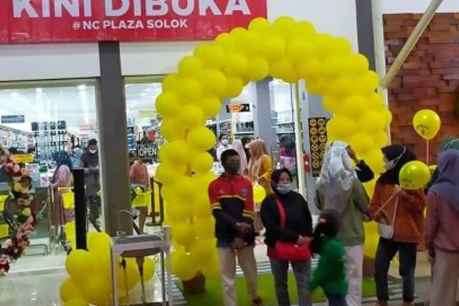 Khabar Gembira, Chands Donuts & Coffee Hadir di NC Plaza Solok