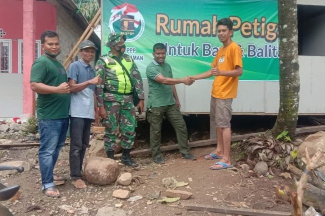 Peduli Korban Gempa, PPP Pasaman Bangun Huntara Untuk Balita di Malampah