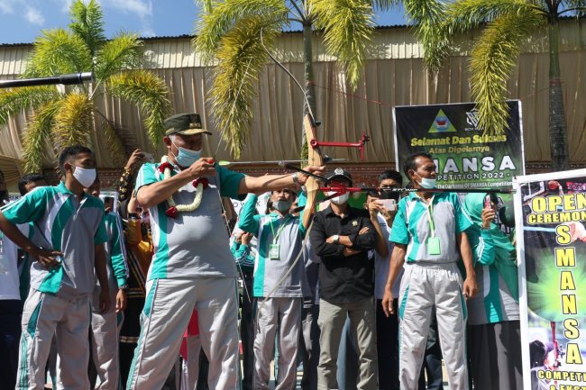 Smansa Competition Gubernur Cup III Dibuka, Mahyeldi: Guru dan Tenaga Pendidik di Sekolah Harus Melihat Potensi Setiap Siswa