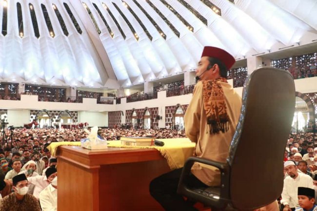 Tausiyah UAS di Masjid Raya Sumbar Dipadati Jemaah