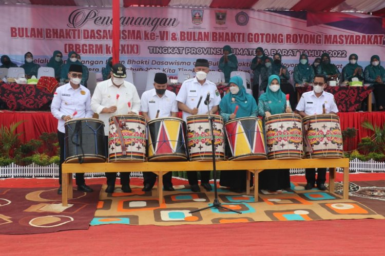 Gubernur Mahyeldi Canangkan Bulan Bhakti Dasa Wisma Tingkat Provinsi Sumbar