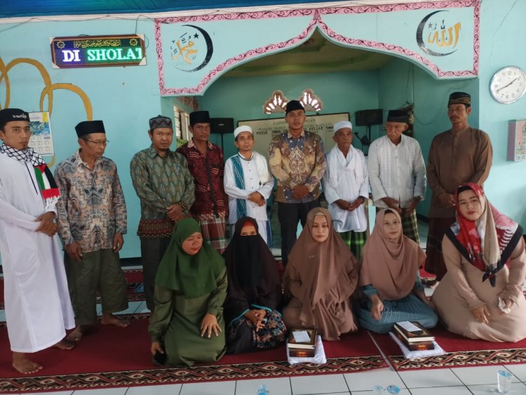 Dua Kakak Beradik Memeluk Agama Islam di Masjid Darul Jadid Batang Kering.