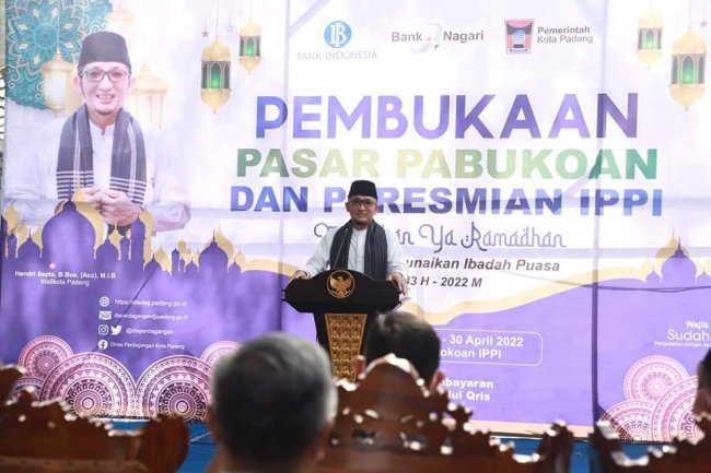 Pasar Pabukaoan Padang Disamping Balaikota Lama