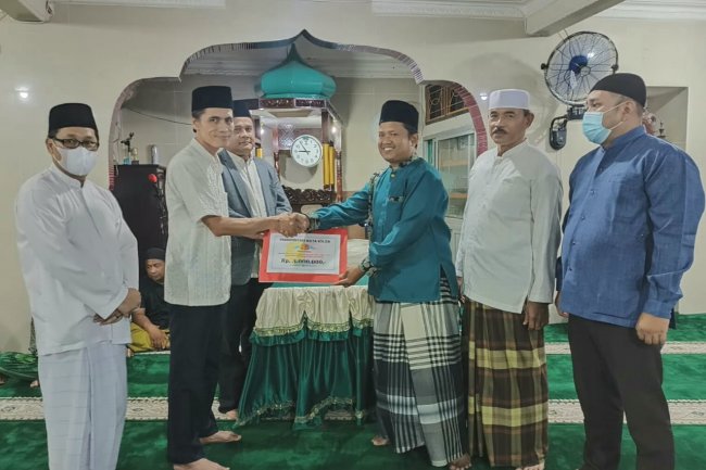 Sambangi Masjid Irsyaddunnas PPA, Tim XVI Safari Ramadhan Kota Solok Sampaikan Program Pembangunan