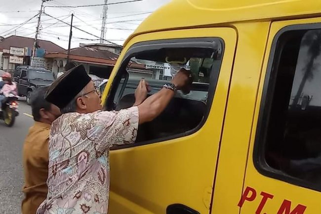 14 Hari Ke Depan Karang Taruna Silat Berbagi Takjil 