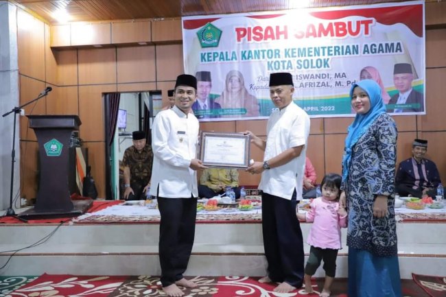 Wakil Wali Kota Ramadhani Hadiri Sertijab Kapala Kantor Kemenag Kota Solok 