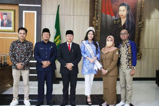 Pesan Khusus Gubernur Rosidin Mersyah Untuk Finalis Putri Indonesia Asal Bengkulu 