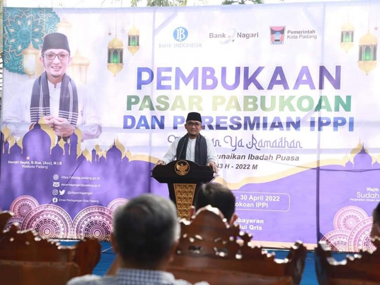 Pasar Pabukaoan Padang Disamping Balaikota Lama
