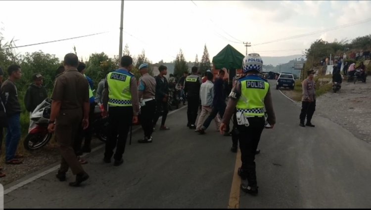 Tim Gabungan Satlantas Polres Solok Lakukan Patroli Antisipasi Balap Liar di Alahan Panjang