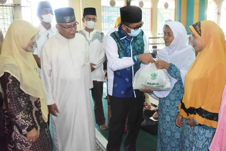  BKMT Masjid Nurul Ihsan Gunung Pangilun Salurkan 295 Paket Sembako, 