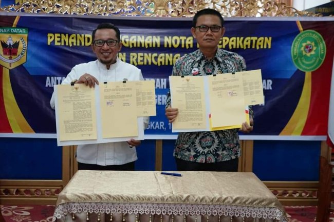 Pelayanan Disabilitas, Pemda Tanah Datar Tanda Tangani Nota Kesepakatan Dengan PN Batusangkar