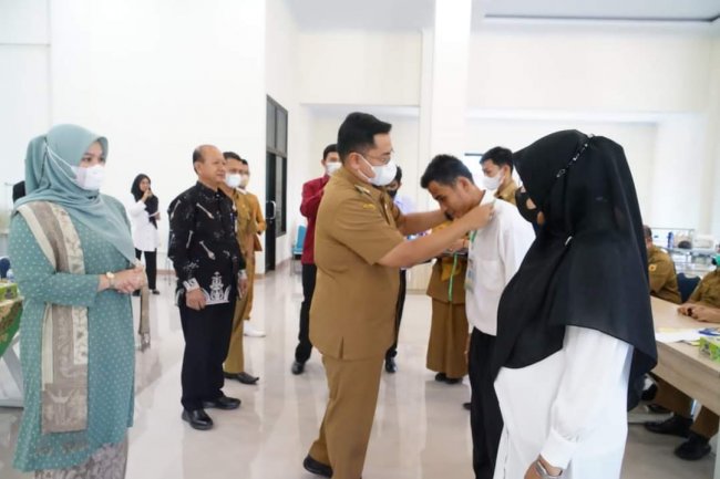 Pemkab Tanah Datar Adakan Diklat 3 in 1 Operator Junior Custom Made Wanita 