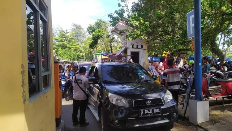 Hari Pertama Kota Pariaman Raup PAD Rp. 40 Jutaan Dari Festival Pantai 