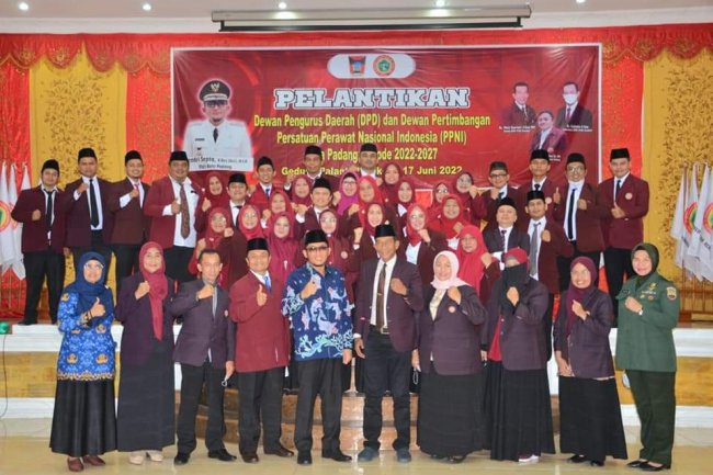 Pengurus DPD PPNI Kota Padang 2022-2027 Dikukuhkan. Alfitri Jabat Ketua Umum 