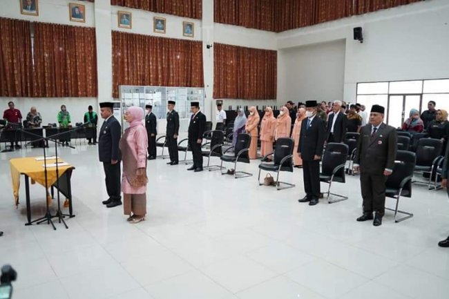 Wali Kota Padang Hendri Septa Rotasi 8 Pejabat Eselon II