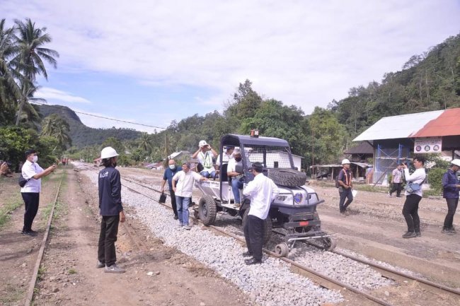 Dirjen Perkeretaapian Kemenhub Tinjau Eksisting Rel Kereta Api Dari Stasiun Sawahlunto ke Stasiun Muaro Kalaban