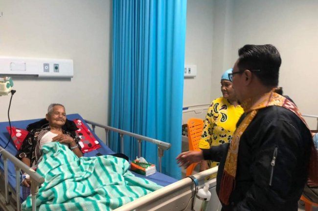 Malam Hari,  Bupati Tanah Datar Eka Putra Kunjungi Rumah Sakit Umum Daerah (RSUD) M. Ali Hanafiah 