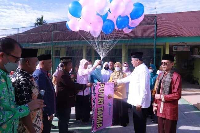 Cegah Stunting Pemko Solok Launching TTD Bagi Putri Tamia