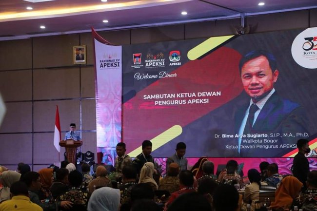 Peserta Rakernas APEKSI XV di Padang Wako Hendri Septa Gelar Welcome Dinner 