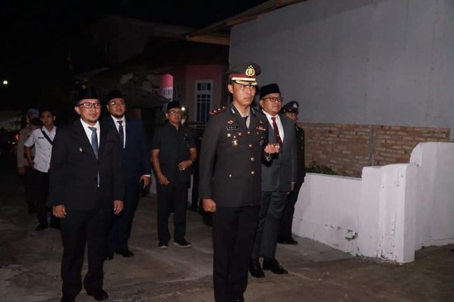 Bupati dan Wabup Tanah Datar Ikuti Renungan Suci Taman Makam Pahlawan (TMP) Bahagia