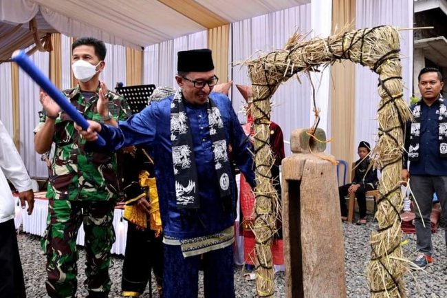 Tontong Dipukul Pertanda Festival Tabek Ganggam Dimulai, Ini Kata Eka Putra
