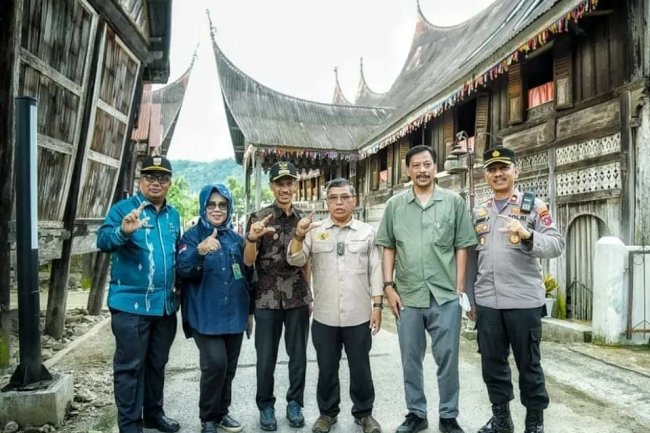 Wamen LHK Alue Dohong Takjub Melihat Ini di Solok Selatan